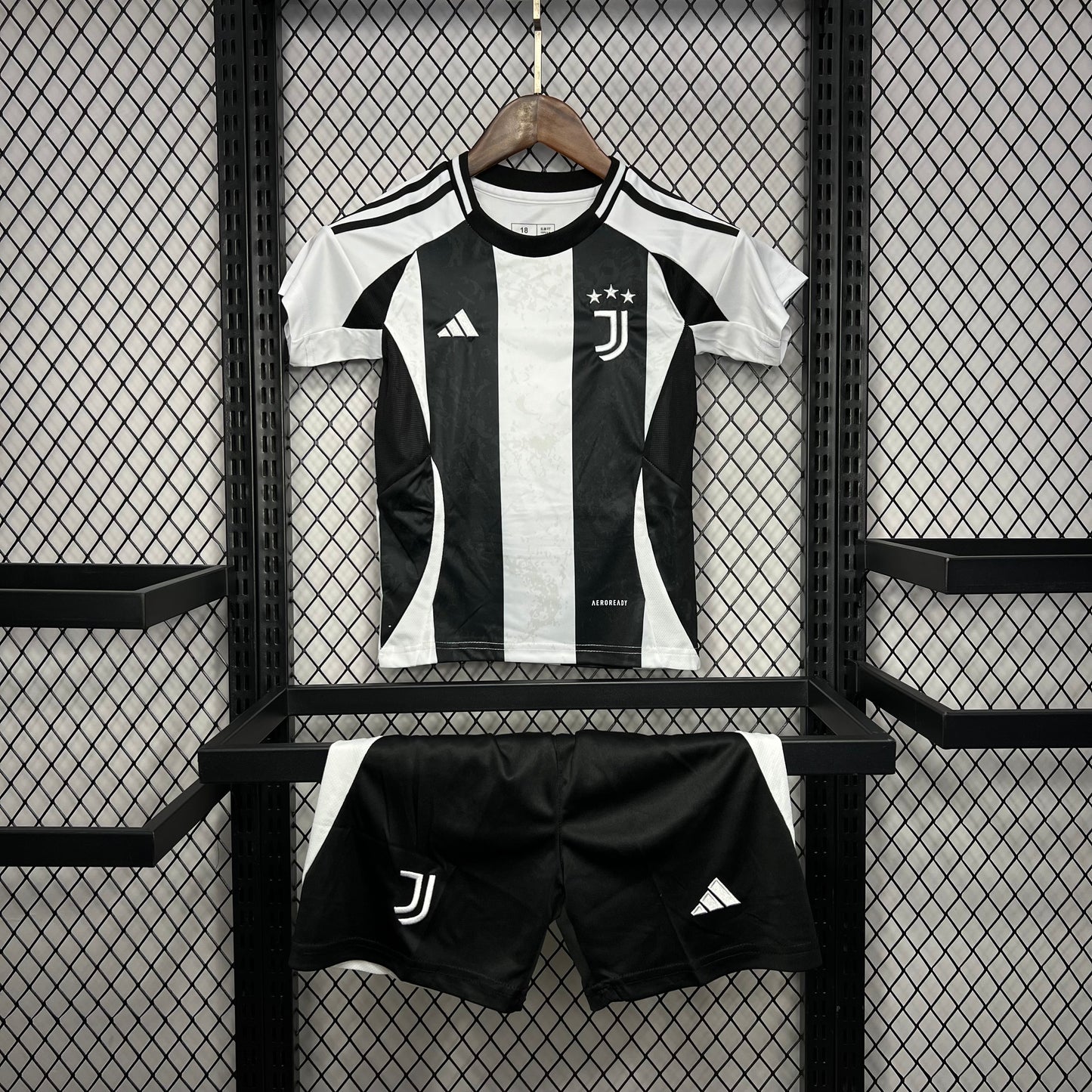 24/25 Juventus Home Kids Kit