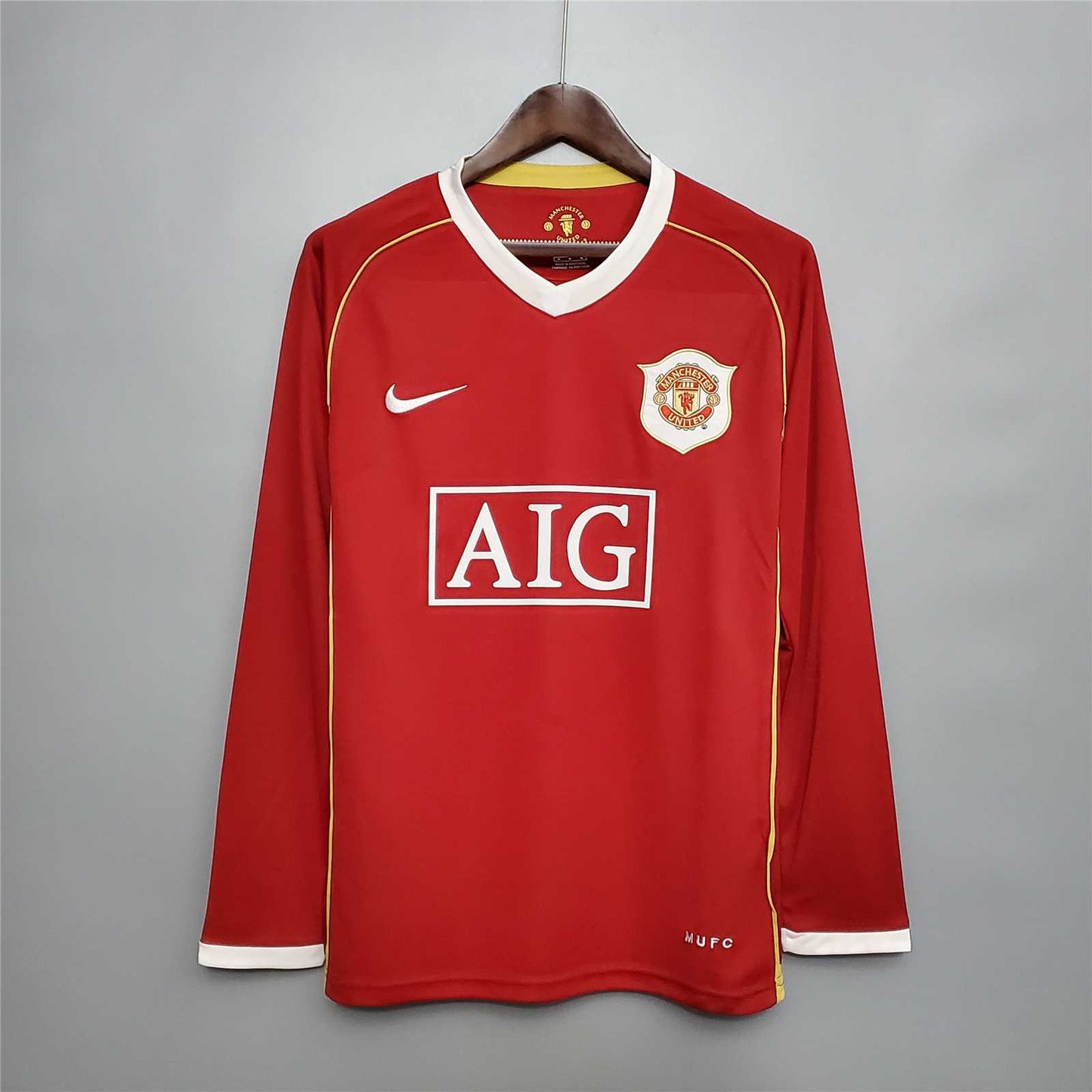 06/07 Manchester United Home Retro Long Sleeve